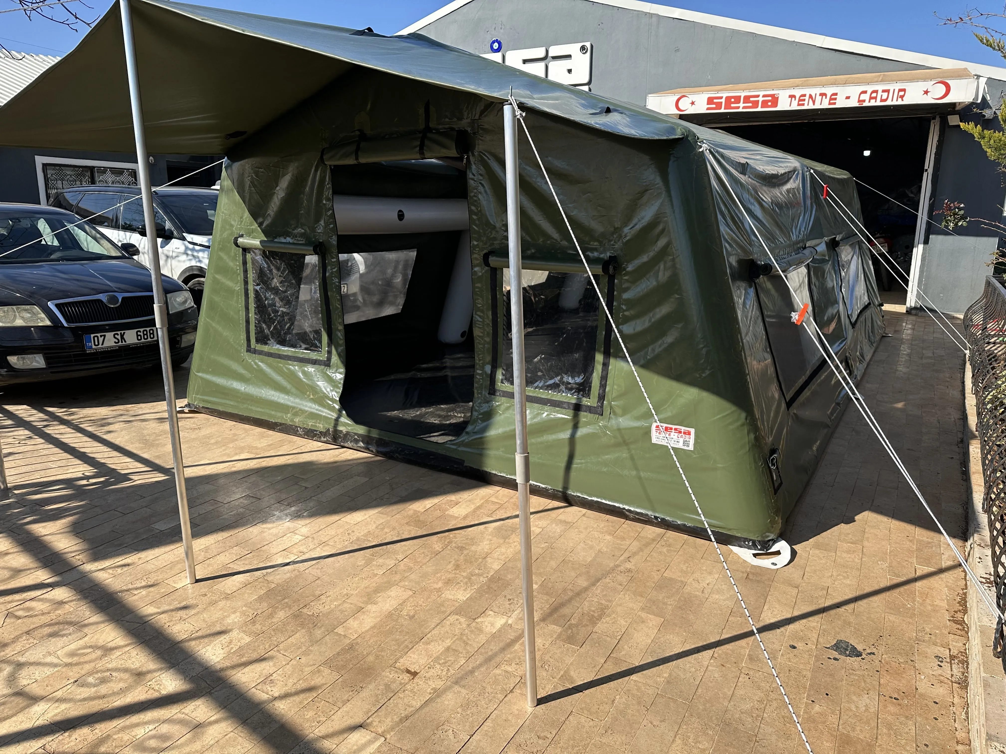 CAMPING TENT 